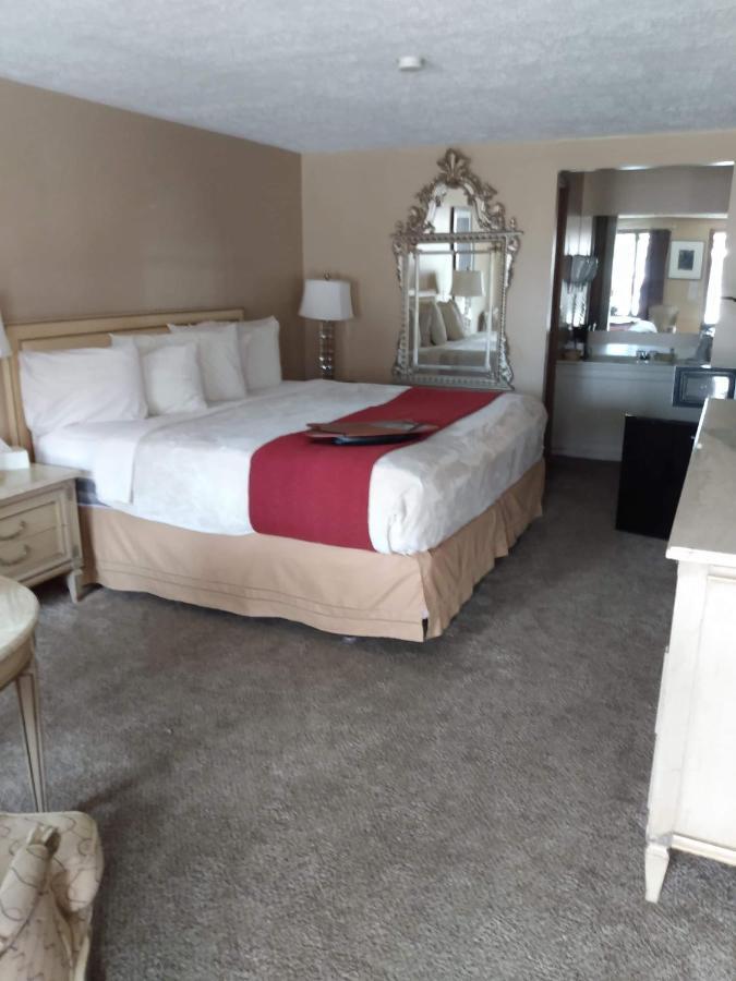 קיימברידג' Deer Creek Motel מראה חיצוני תמונה
